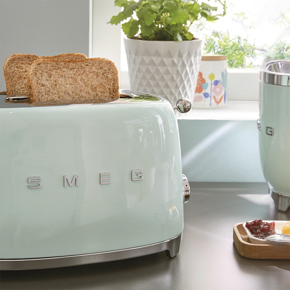 Smeg 50’s Style Retro Aesthetic 2 Slice Toaster, Pastel Green