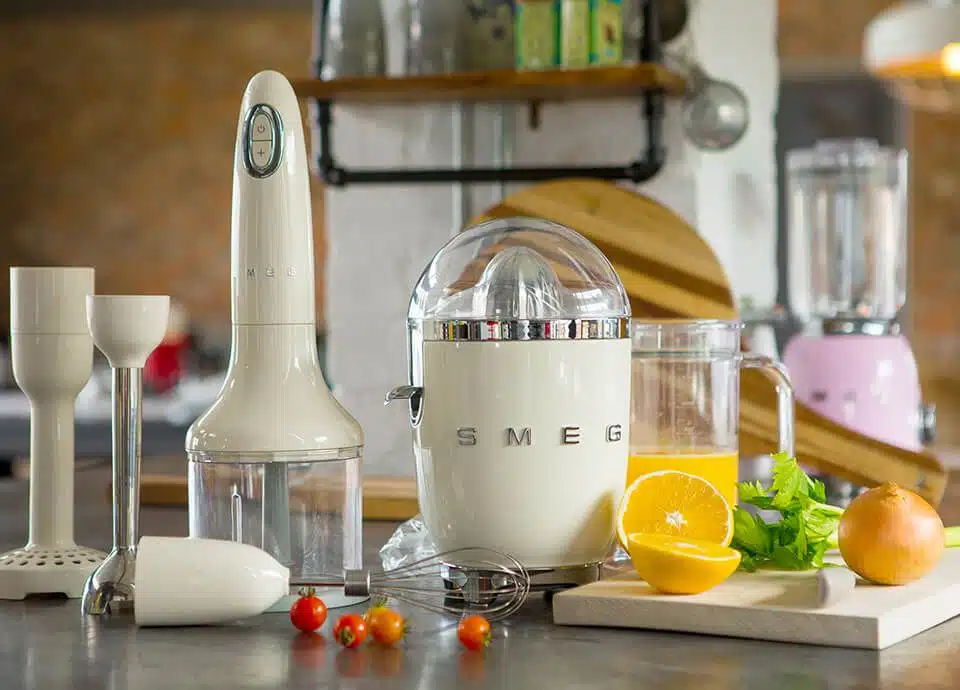 300 Smeg CJF01WHUK 07